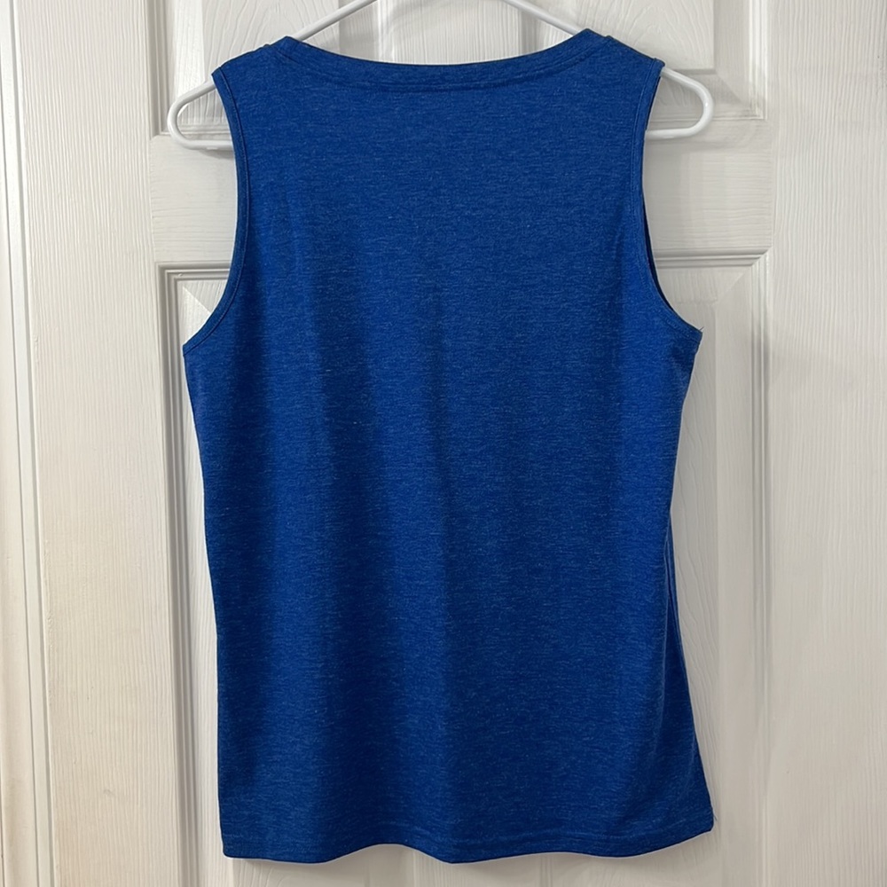 Women’s Size Small Muscle Tee - Picture 3 of 3